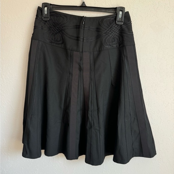 NWT The Limited Black Ribbon Embroidered Knee Length Circle Skirt Women’s 4 - Picture 4 of 6